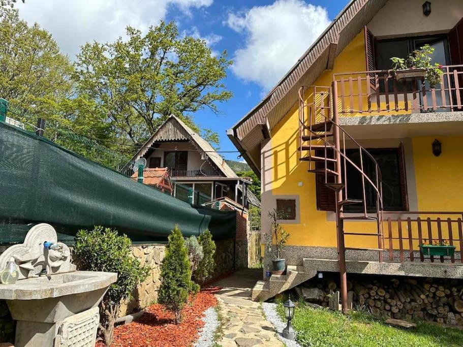 Cosy Mountain Villa In Nizepole Bitola Exterior photo